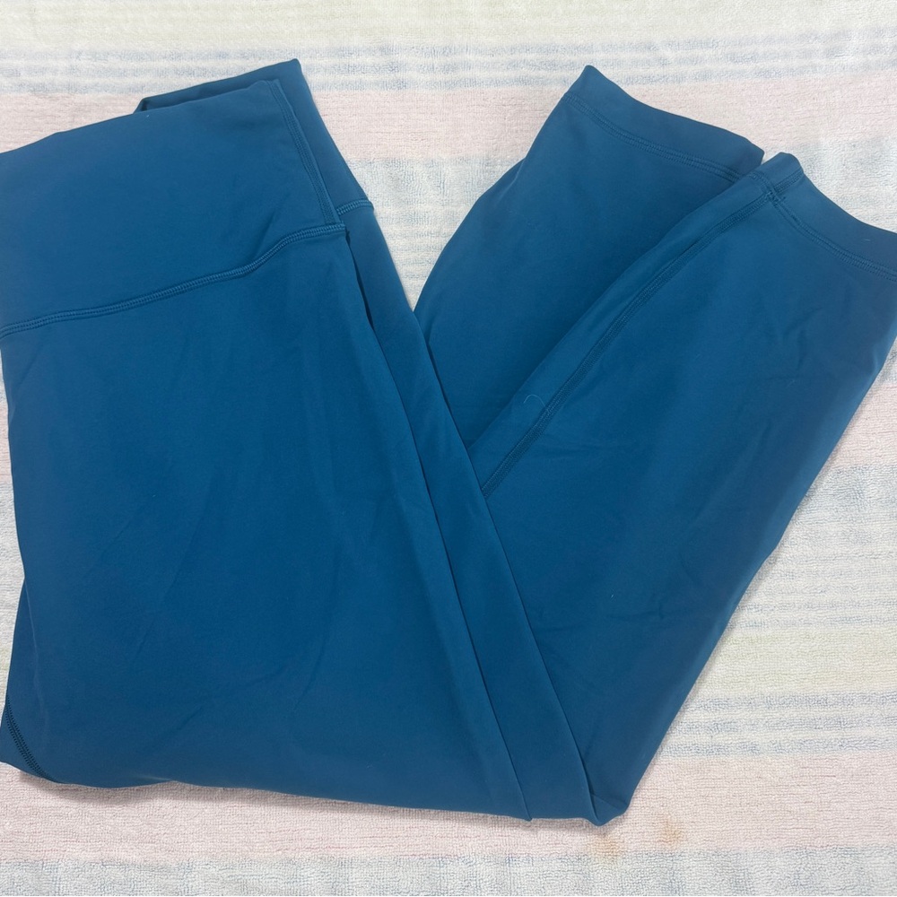 Lululemon Wunder Train Tight 25” size 14